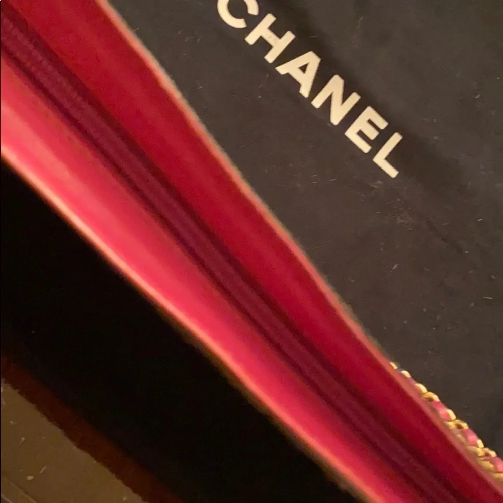 HP 🎉 Chanel tan & pink cowhide & leather bag
